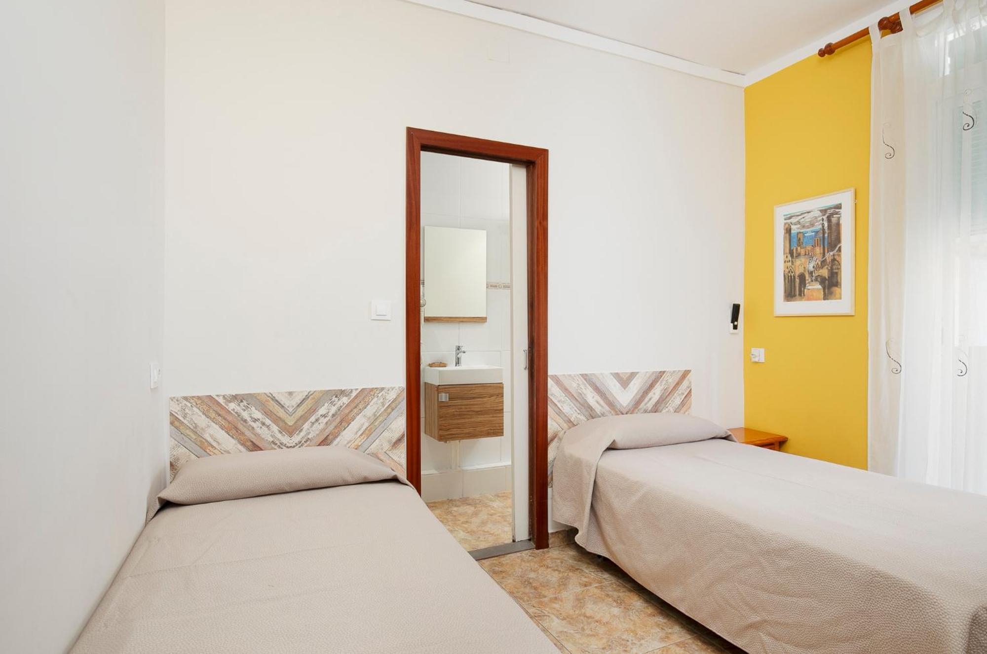 Hostal Santa Ana — Fotos 1